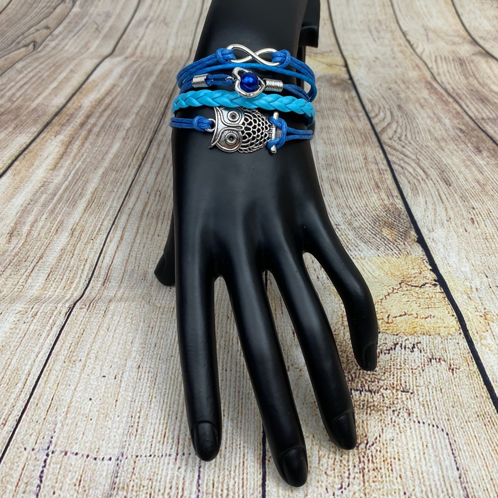 Infinite Bracelet - Picture 2 of 3